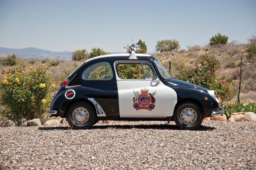  Subaru 360 Police Car 1970 года  (фото 38 из 39)